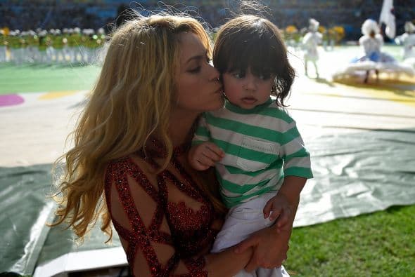 Las mejores fotos de Milan Piqué, a punto de cumplir dos años y convertirse en hermano mayor.