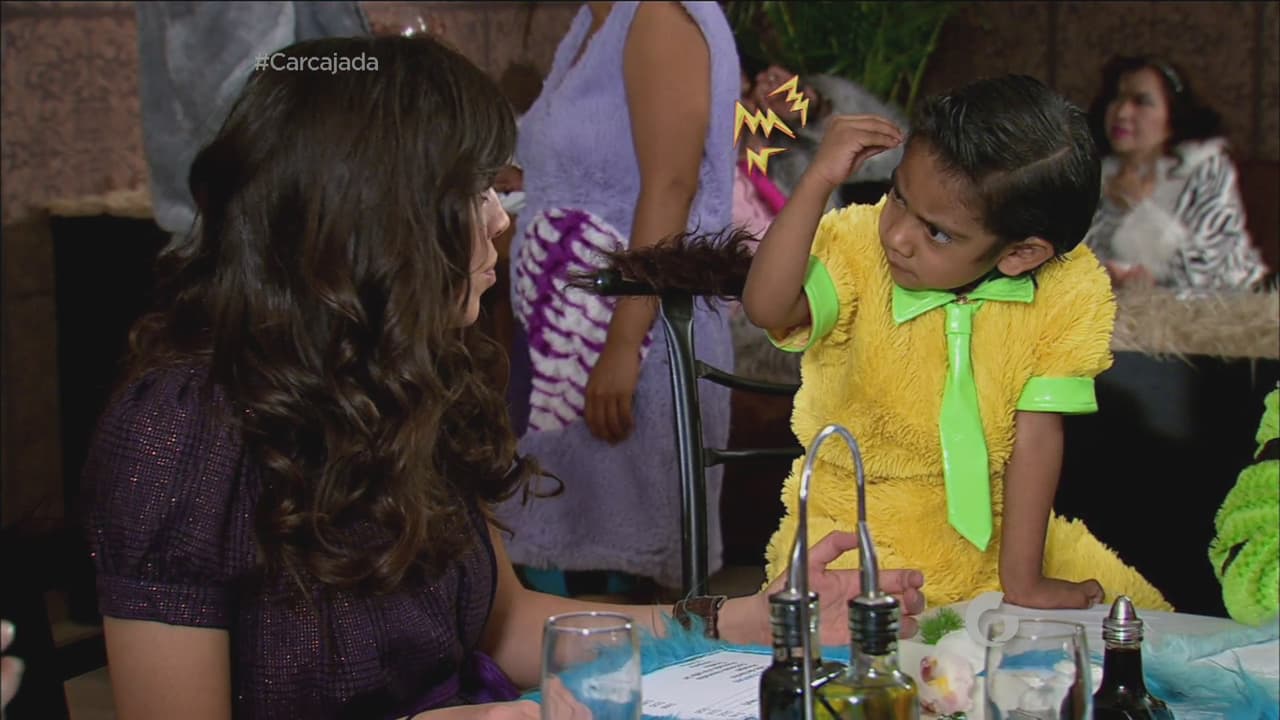 Habilidades: Ninguna, es una 'niña rara'. Enemigo: Todos, ella sola se lo buscó.