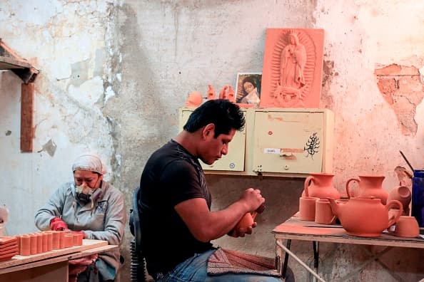 La Unesco también valoró que cada taller posee "una identidad propia" que sobresale en detalles específicos de los modelados, ornamentaciones, colores y esmaltes de las piezas.