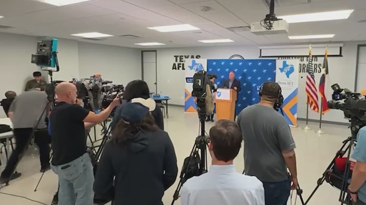 Texas AFT presenta demanda contra el estado por violaciones a derecho de expresión