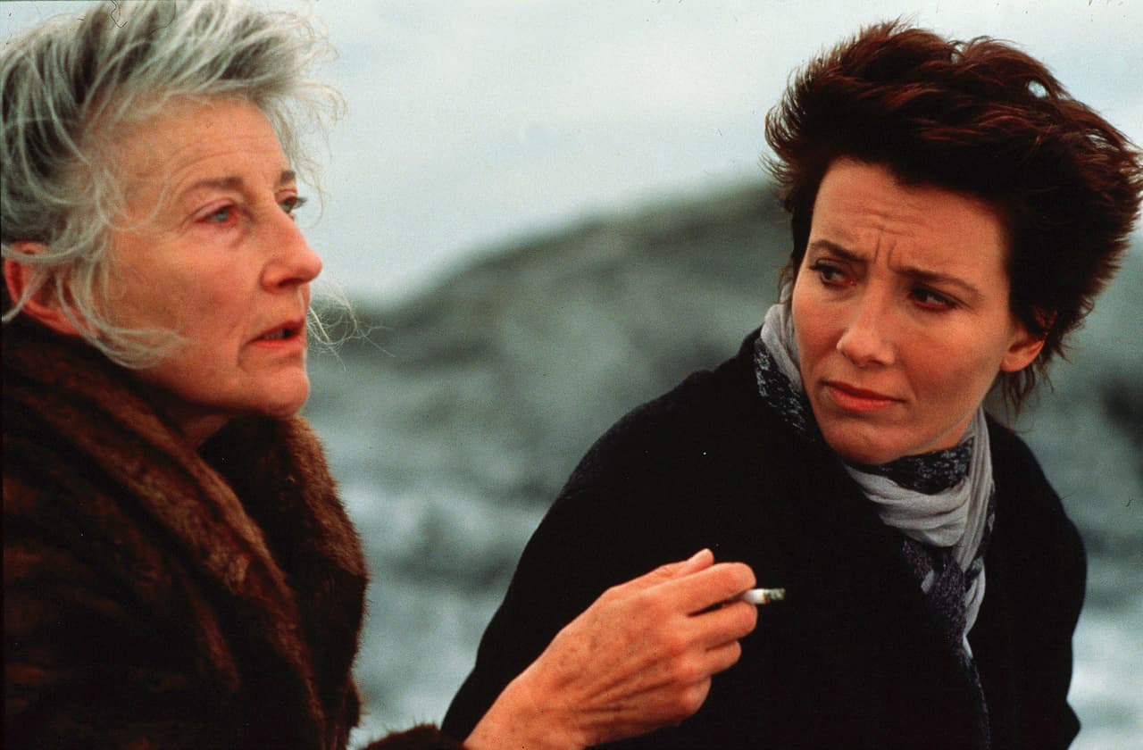 Dos años más tarde, en 1997, actuó en el filme ‘El invitado de invierno’ con el que ganó el premio Pasinetti a Mejor Actriz en el Festival Internacional de Cine de Venecia. Ahí encarnó a 
<b>Francés</b> y curiosamente fue la primera película que dirigió Alan Rickman en su carrera.