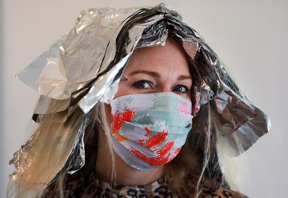 Según narra Gustavo Rivera, uno de los propietarios, sus empleados deben firmar una hoja todos los días al entrar al trabajo en el que aseguran seguirán las reglas de seguridad y prevención.