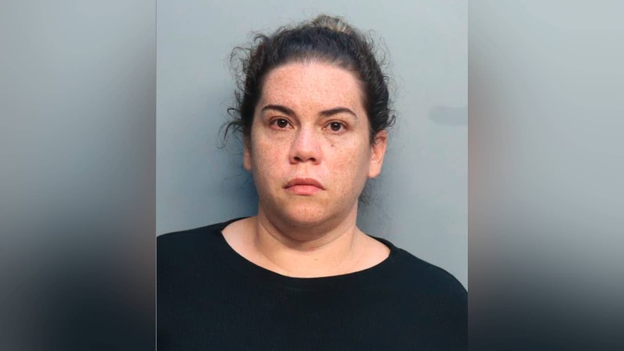 Niñera es acusada de abusar de niño de 6 años discapacitado: le encontraron una costilla rota