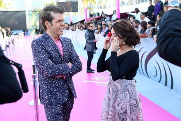 Gredmarie no dejó pasar la oportunidad y se puso a platicar con Perez Hilton.