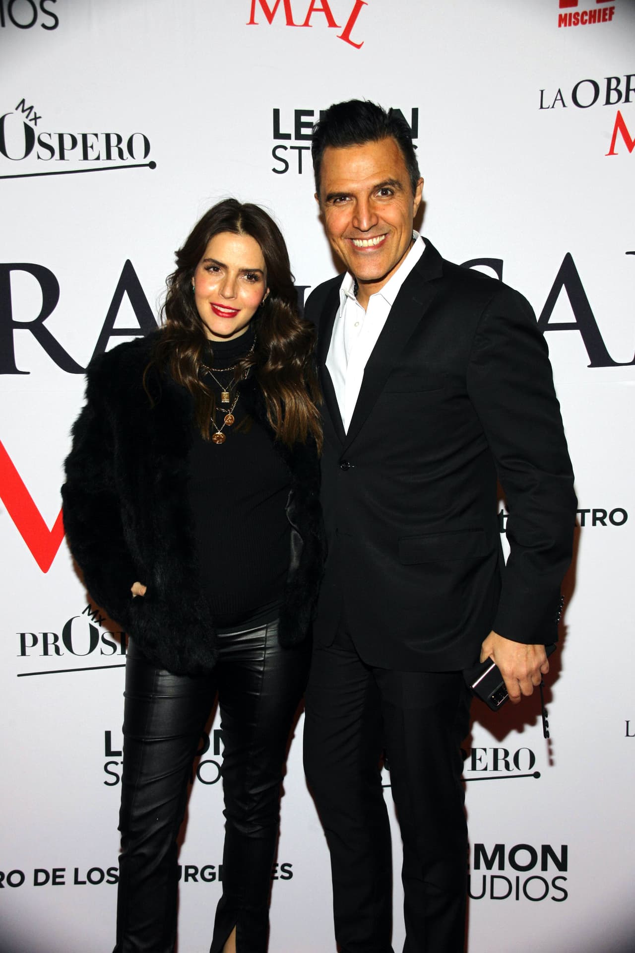 En diciembre de 2019, la actriz y su esposo 
<a href="https://www.univision.com/famosos/claudia-alvarez-primer-ano-hija-kira-fotos">Billy Rovzar</a> le dieron la bienvenida a su hija Kira, y ahora están esperando a otros dos bebés.