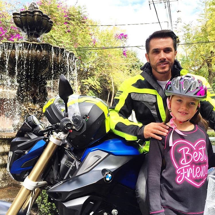 Dos años más tarde, llegó al mundo Camila Antonia (7 años), su segunda hija.
<br>