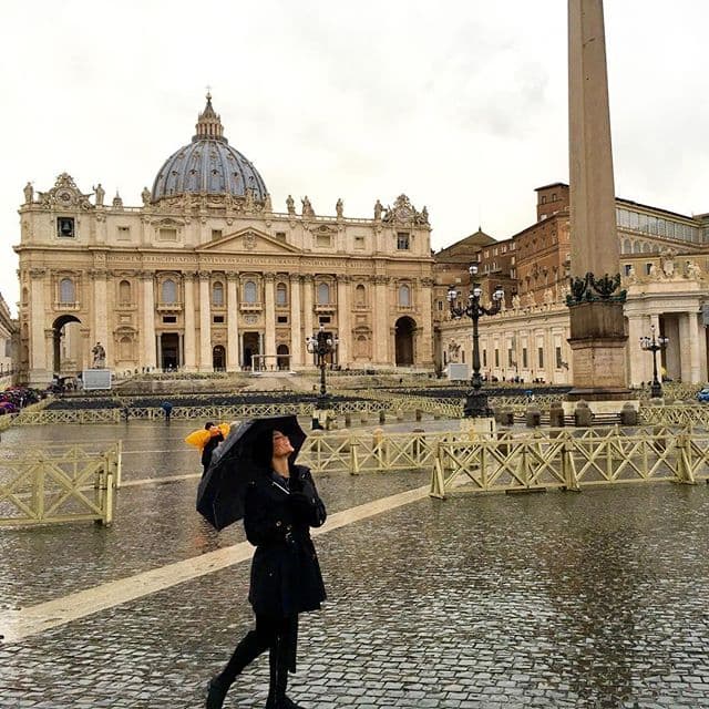 Desde Perú a Roma, Italia, hasta Egipto ha llegado a gozar de las bellezas del mundo y dejar a todos enamorados con su belleza. Mira cómo la ha pasado la beldad boricua.