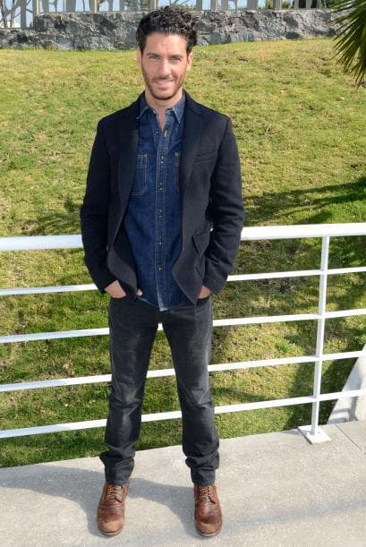 No cabe duda que el talento de este galán es multifacético.