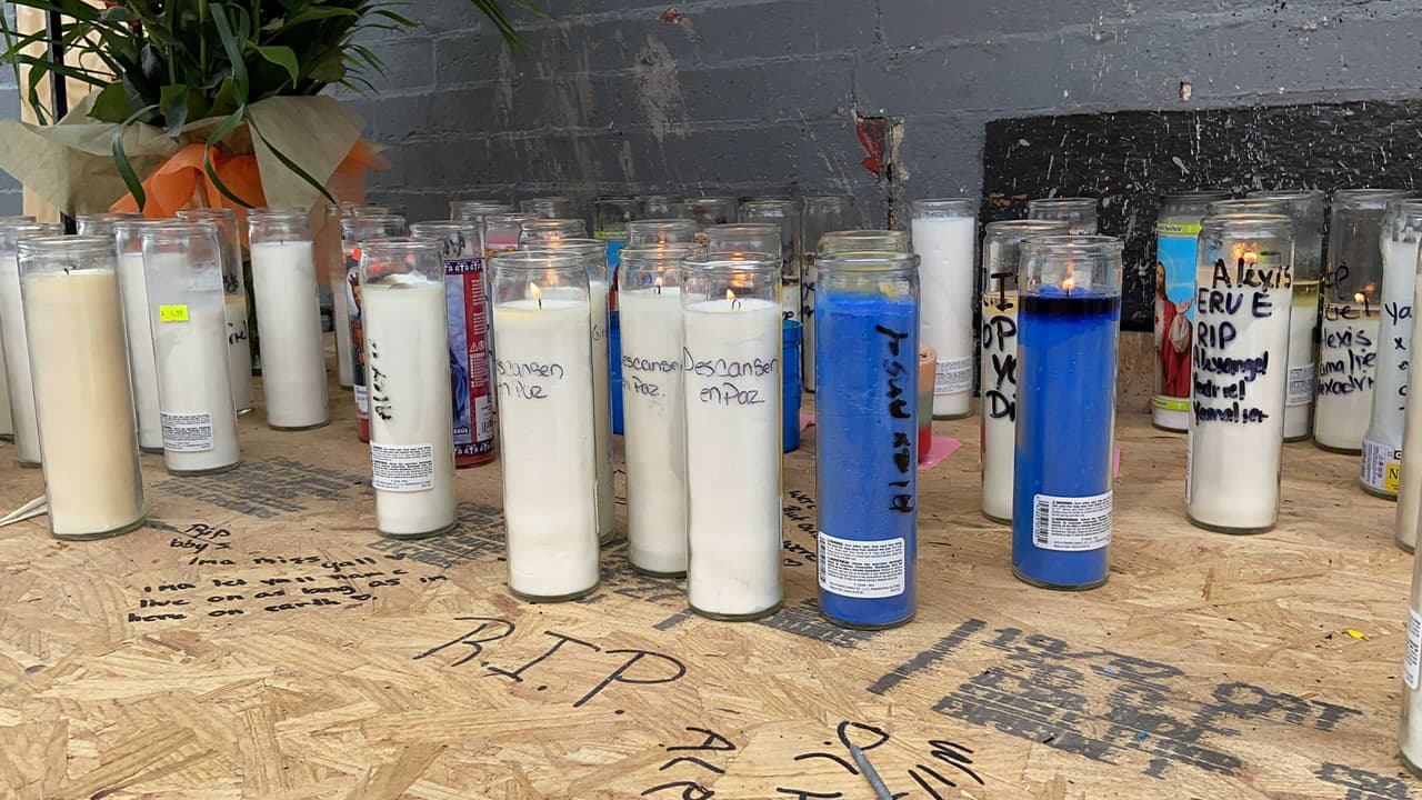 "Era una familia bien buena, gente trabajadora, humilde", comentó a 
<b>Noticias Univision 65 </b>un vecino que intentó ayudar en el rescate. Prefirió permanecer en el anonimato y aseguró que "Alexis era tremendo padre, siempre con sus nenes".