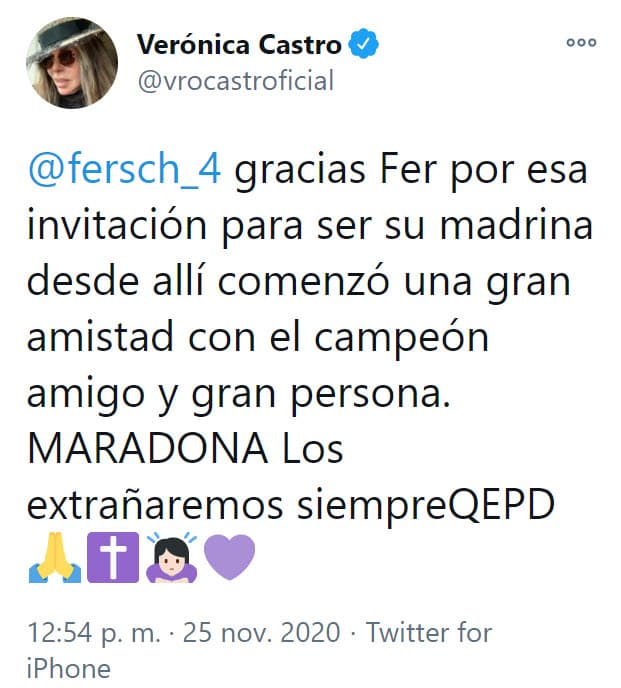 Según la versión del cronista deportivo, a inicios de la década de 1980, Maradona cobraba por las entrevistas que daba a los medios. Cuando llegó a México para jugar contra el América, le concedió una para el noticiero ’24 horas’ de Televisa. No le cobró, pero le puso una condición: conocer a Verónica Castro. La versión fue corroborada por la propia actriz en un agradecimiento que escribió al periodista en Twitter.
<br>
