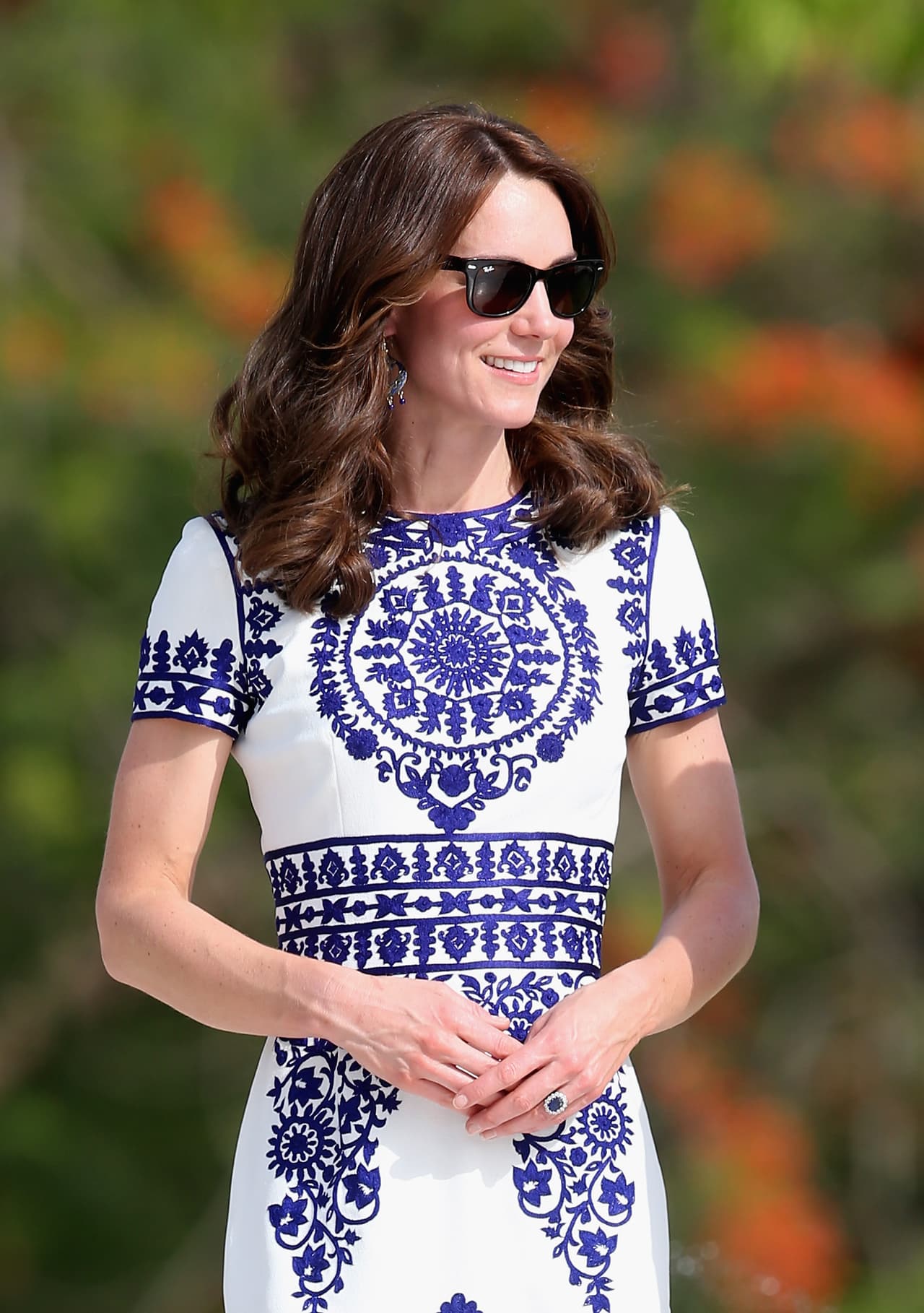 Muy sonriente frente a decenas de medios internacionales.