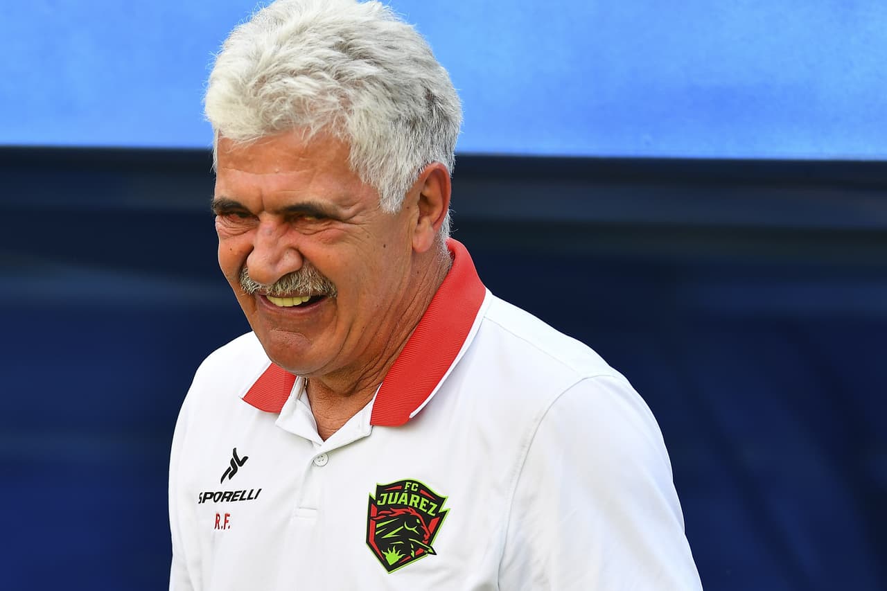El técnico Ricardo 'Tuca' Ferretti salió de FC Juárez por malos resultados; su lugar fue ocupado por Hernán Cristante.