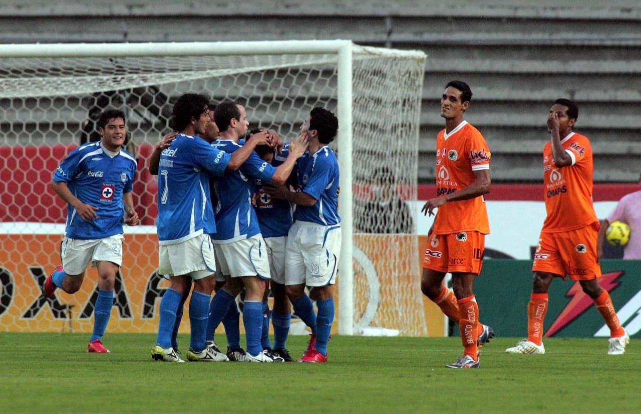 Los partidos de San Luis - Toluca, Jaguares – Cruz Azul y Atlas – Pachuca se jugaron a puerta cerrada.