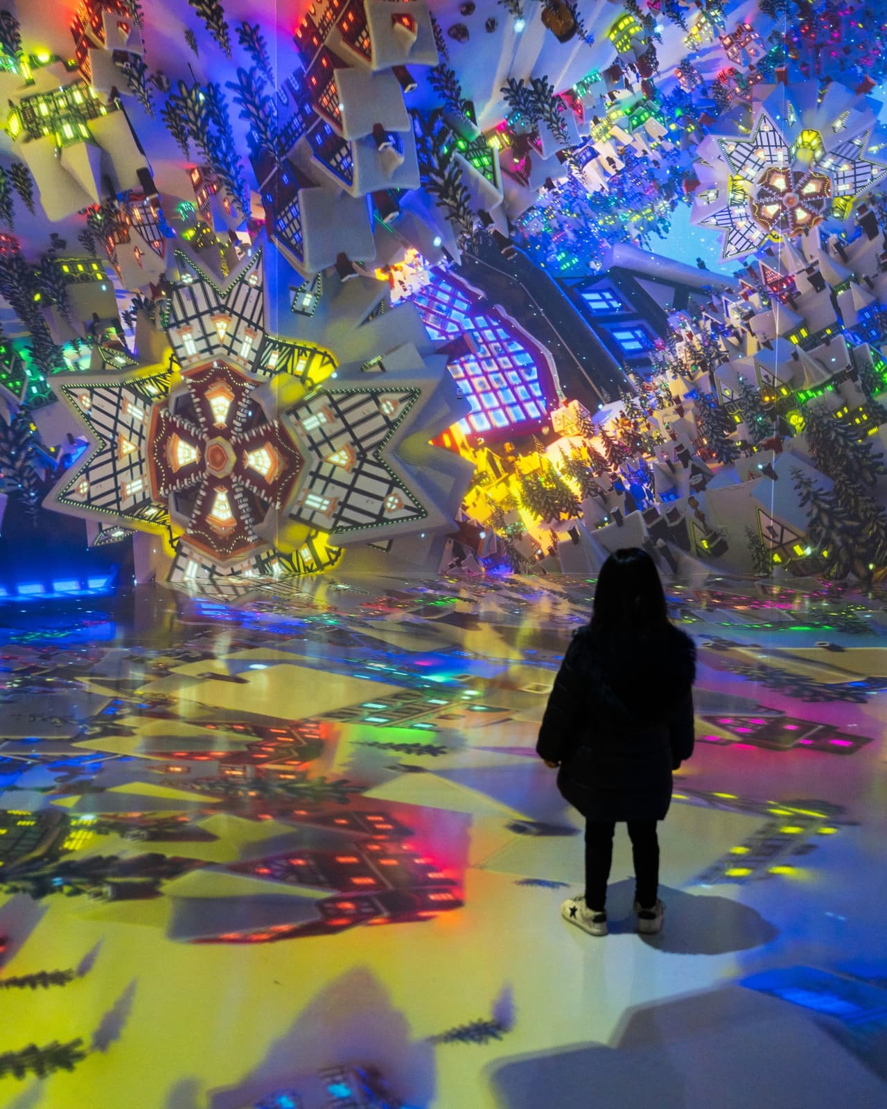 <b>Winter Wonderland Spectacular</b>
<br>
<b>Fechas</b>: 16 de noviembre al 6 de enero de 2024
<br>
<b>Lugar</b>: Illuminarium Atlanta. 550 Somerset Terrace NE. Atlanta, GA
<br>
<b>Sitio web</b>:
<a href="https://www.illuminarium.com/atlanta-experiences/winter-wonderland-spectacular">https://www.illuminarium.com/atlanta-experiences/winter-wonderland-spectacular</a>
<br>
<br>Este viaje a través del invierno incluye visitar el palacio de Papá Noel, la brillante aurora boreal y más.