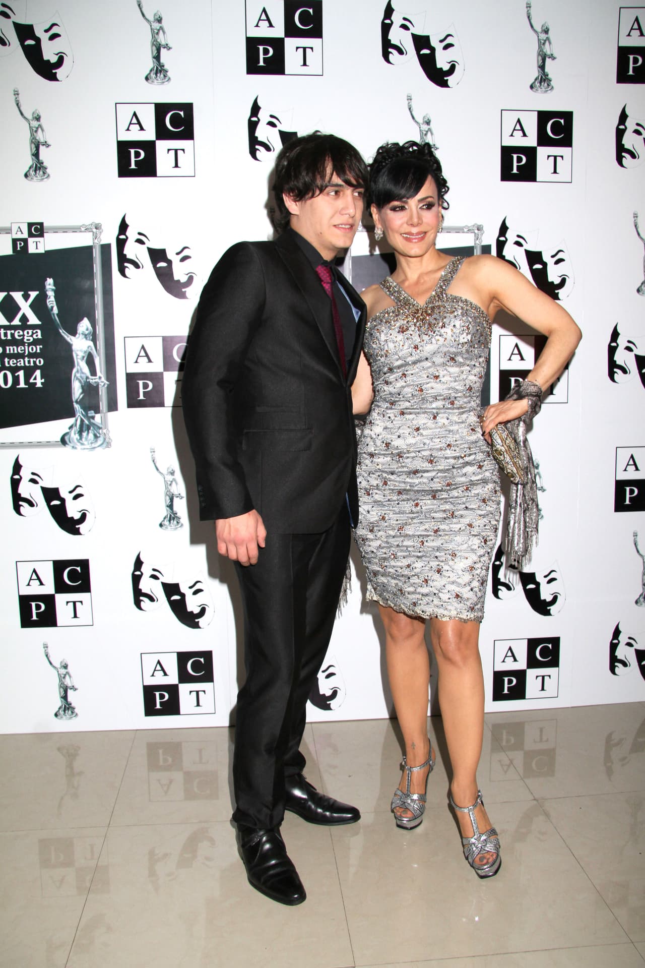 En dicho evento, Maribel se hizo acompañar por su único hijo: José Julián Figueroa.