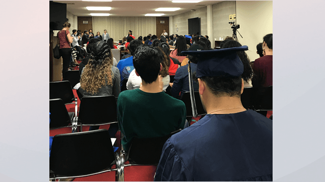 Estudiantes indocumentados