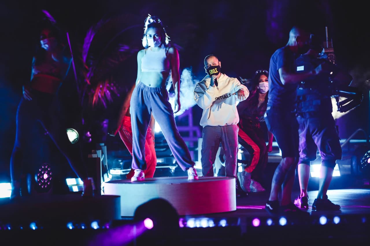 Alex Rose y sus bailarines dieron una probada de lo que será su presentación de este jueves 13 de agosto.