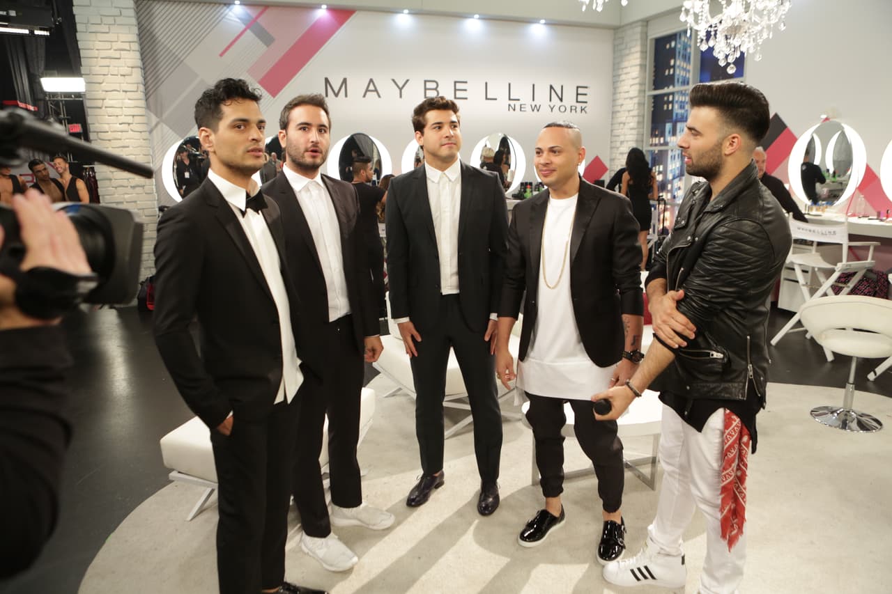 Mira cómo se preparan las bellas antes de subir al escenario sumándote al backstage de #NBL VIP.