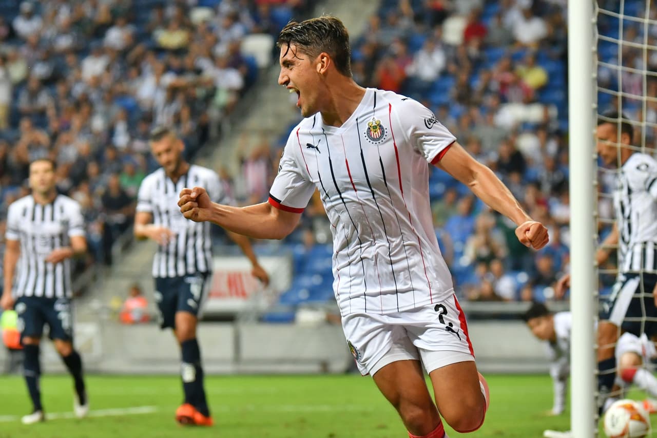 <b>Josecarlos van Rankin </b>termina su contrato con Chivas el próximo 30 de junio. Se habla de una posible renovación.