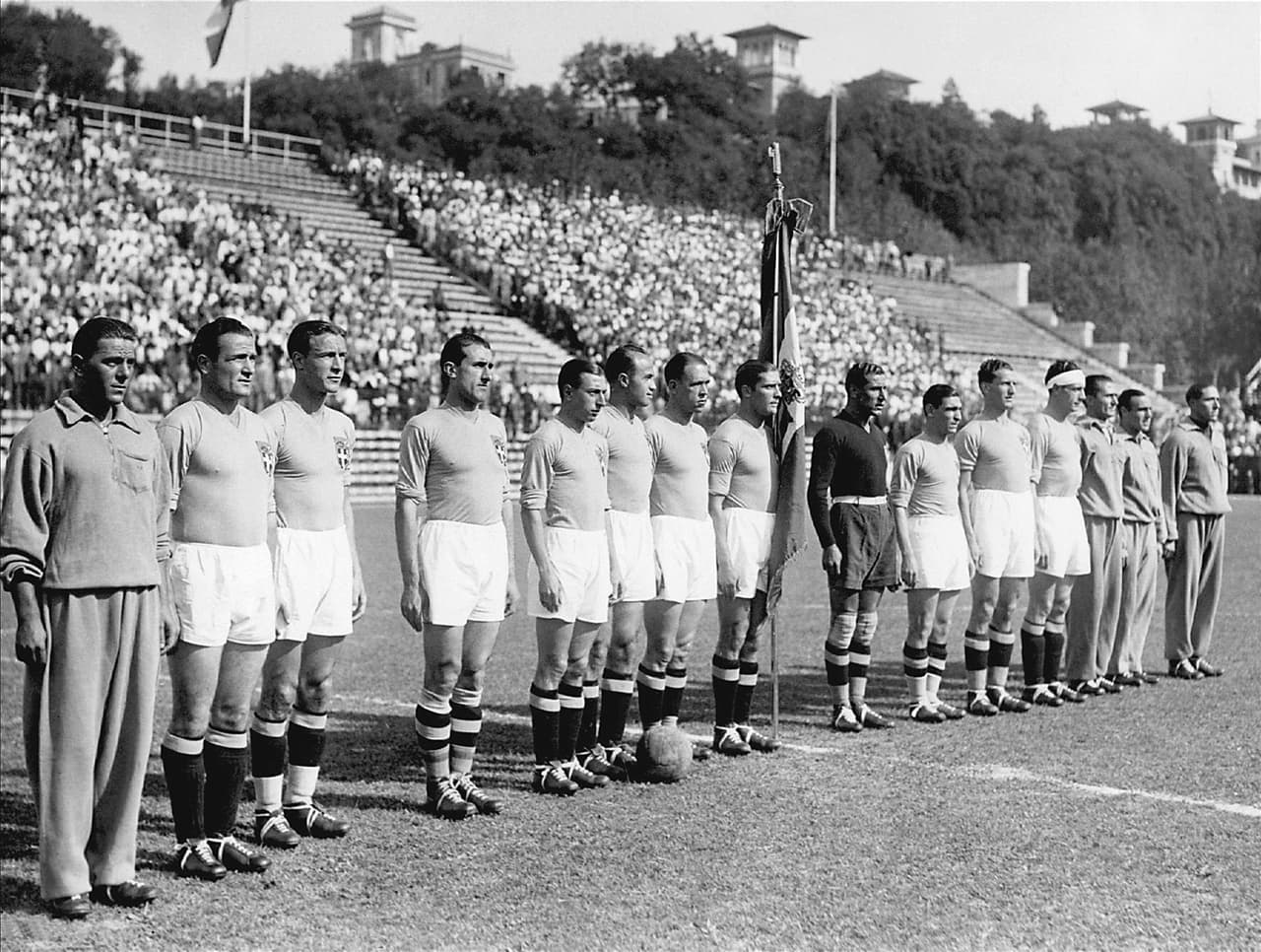 La selección de Italia, luego de ese trayecto, casi que estaba obligada a ganar pues detrás suyo estaba el deseo de un país, en especial el de su líder Benito Mussolini.