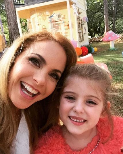 Gaby se refería al encuentro que Lucero tuvo con la protagonista infantil de 'Carinha de Anjo', la versión brasileña de 'Carita de ángel', con quien trabajó en esta historia en 2016.