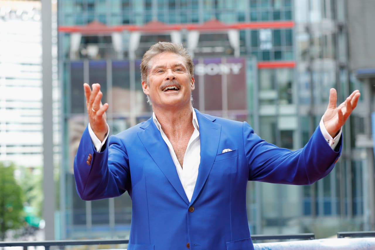 En 2007 se filtró un video en el que estaba sin camisa, pasado de tragos y comiendo una hamburguesa. Fue grabado por su hija.