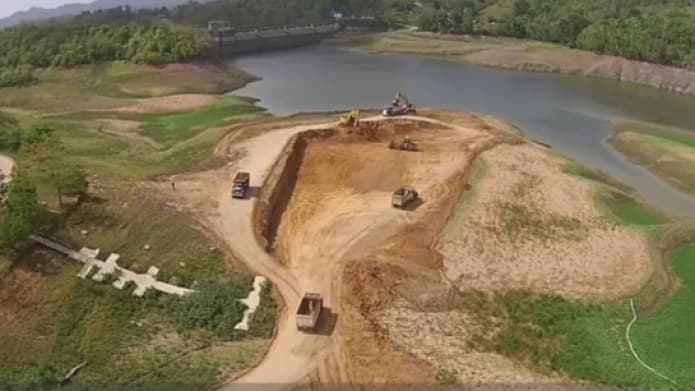 Por meses los ciudadanos tuvieron que almacenar el agua para su uso diario. Incluso hubo periodos de racionamiento de agua.