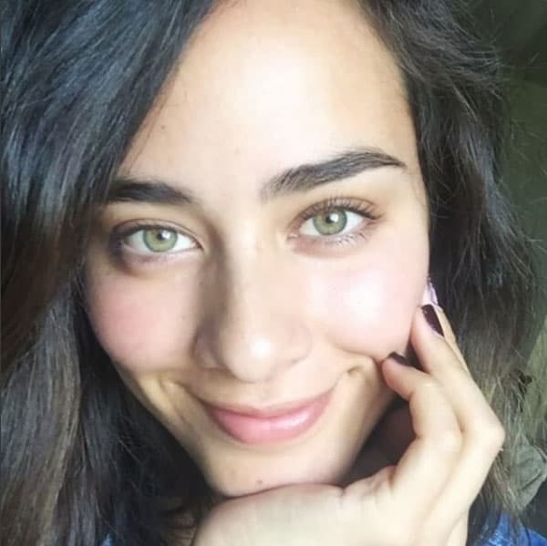 Nació el 8 de septiembre de 1989 en Ciudad Guzmán, Jalisco.