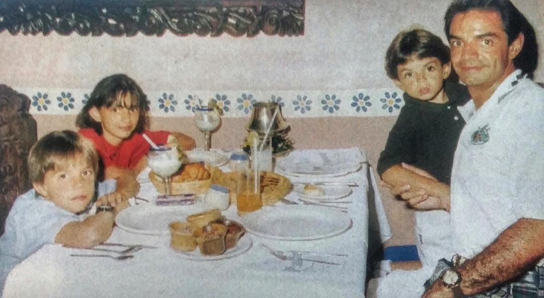 Pero cuando era niña no se sentía tan linda y ha confesado que sus compañeros la molestaban. A nosotros nos parece encantadora.