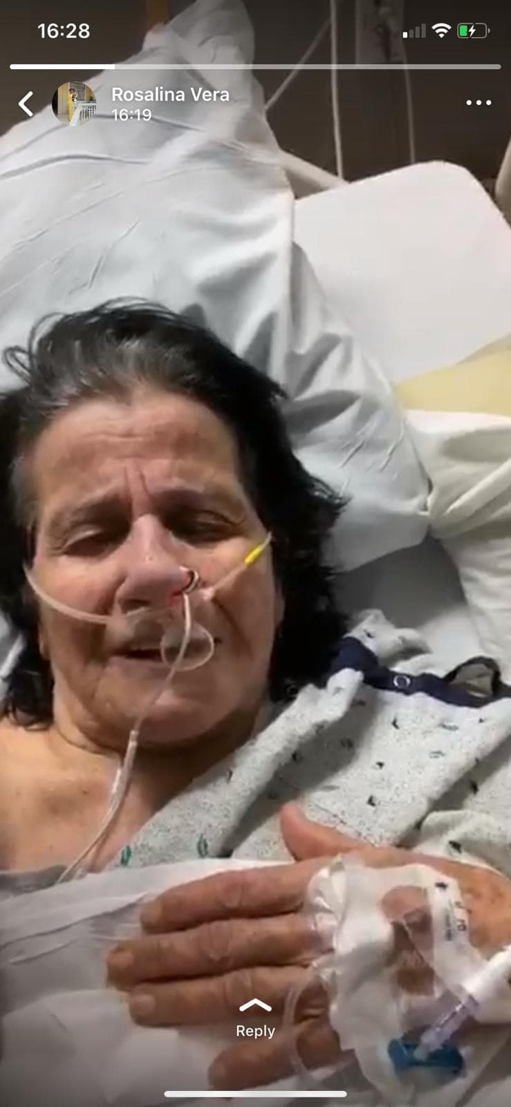 Orfa Fernández pasó tres semanas en la unidad de cuidado intensivo, conectada a un respirador. 
<br>
<br>