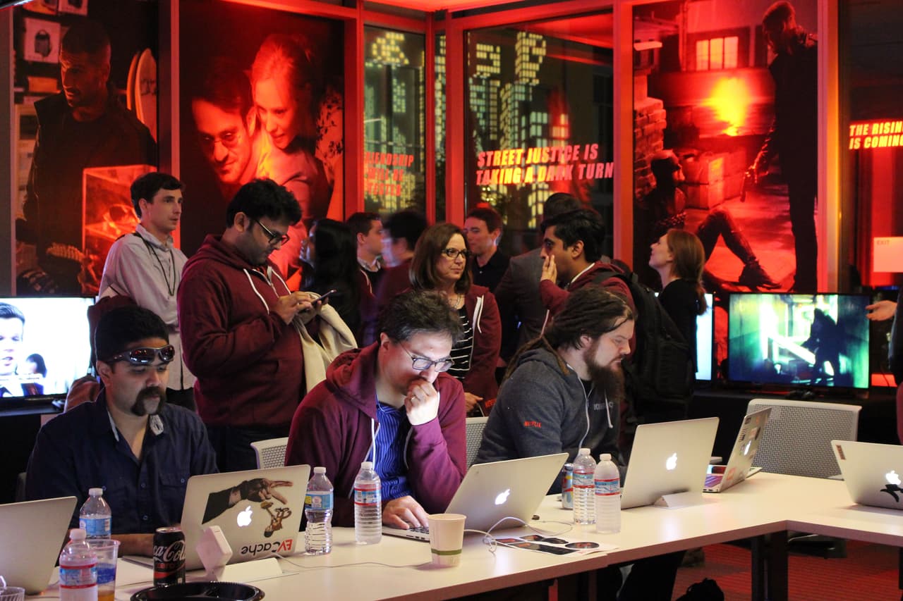 Otra manera en que Trump te puede cambiar la vida: quiere eliminar la igualdad del tráfico en internet 