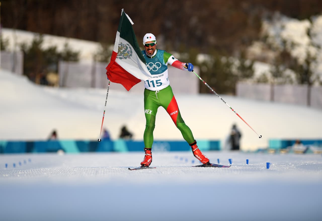 Esta postal descongeló los corazones del público en los Juegos Olímpicos de Invierno Pyeongchang 2018, gracias a la feliz llegada del mexicano Germán Madrazo, quien terminó la competencia con orgullo a pesar de quedar en último lugar.