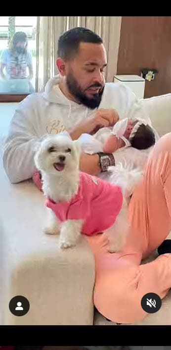 "Ella 
<b>se parece mucho a su papá</b>", reconoció.
<br>