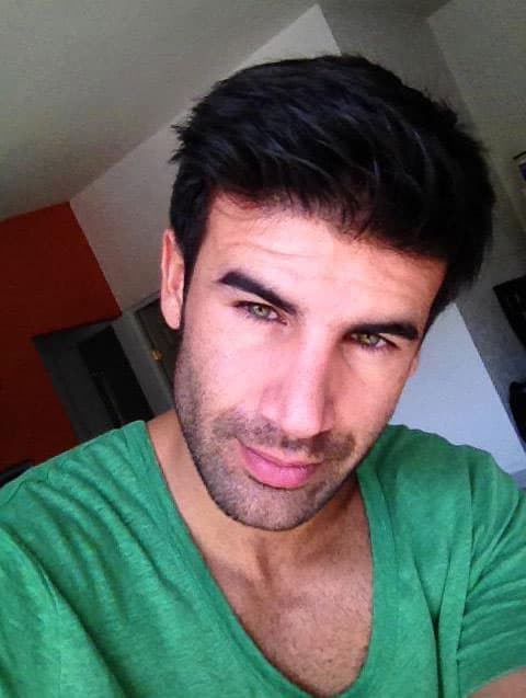 Juan Eduardo Colucho es originario de Chivilcoy, poblado de Buenos Aires, Argentina.