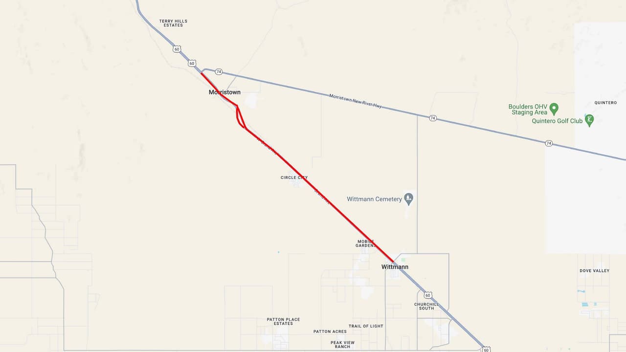 <b>US 60 </b>
<br>La US 60 se reducirá a un carril en ambas direcciones entre Center Street y SR 74, desde las 11 p.m. del viernes 10 de mayo, hasta las 3 p.m. del sábado 11 de mayo, así como de las 11 p.m. del sábado, hasta las 3 p.m. del domingo 12 de mayo.
<br>
<br>
<b>Rutas alternas</b>
<br>Los conductores de la US 60 oeste pueden usar el Loop 303 norte hasta Lake Pleasant Parkway norte, y la Ruta Estatal 74 oeste. Los conductores de la US 60 este pueden usar la SR 74 este hasta Lake Pleasant Parkway sur y el Loop 303 en dirección sur para llegar a Grand Avenue.
<br>
<br>Para conocer las condiciones de las carreteras en tiempo real puede visitar la página del 
<a href="https://www.az511.gov/" target="_blank">Departamento de Transporte de Arizona</a>, o llamar al 511.