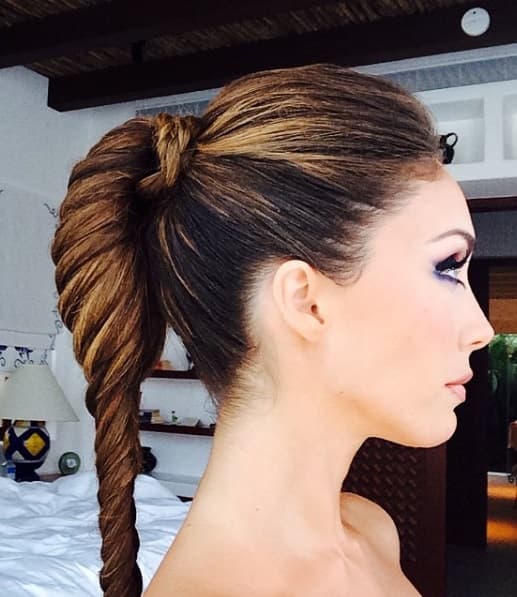 Aunque si deseas peinarte, Anahí te aconseja usar una trenza como esta que te hará ver como una princesa.