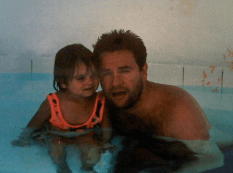 El productor de grandes melodramas como 'Pasión y poder' está muy orgulloso de los éxitos de su primogénita, así lo declaró para la revista ‘People en Español’.