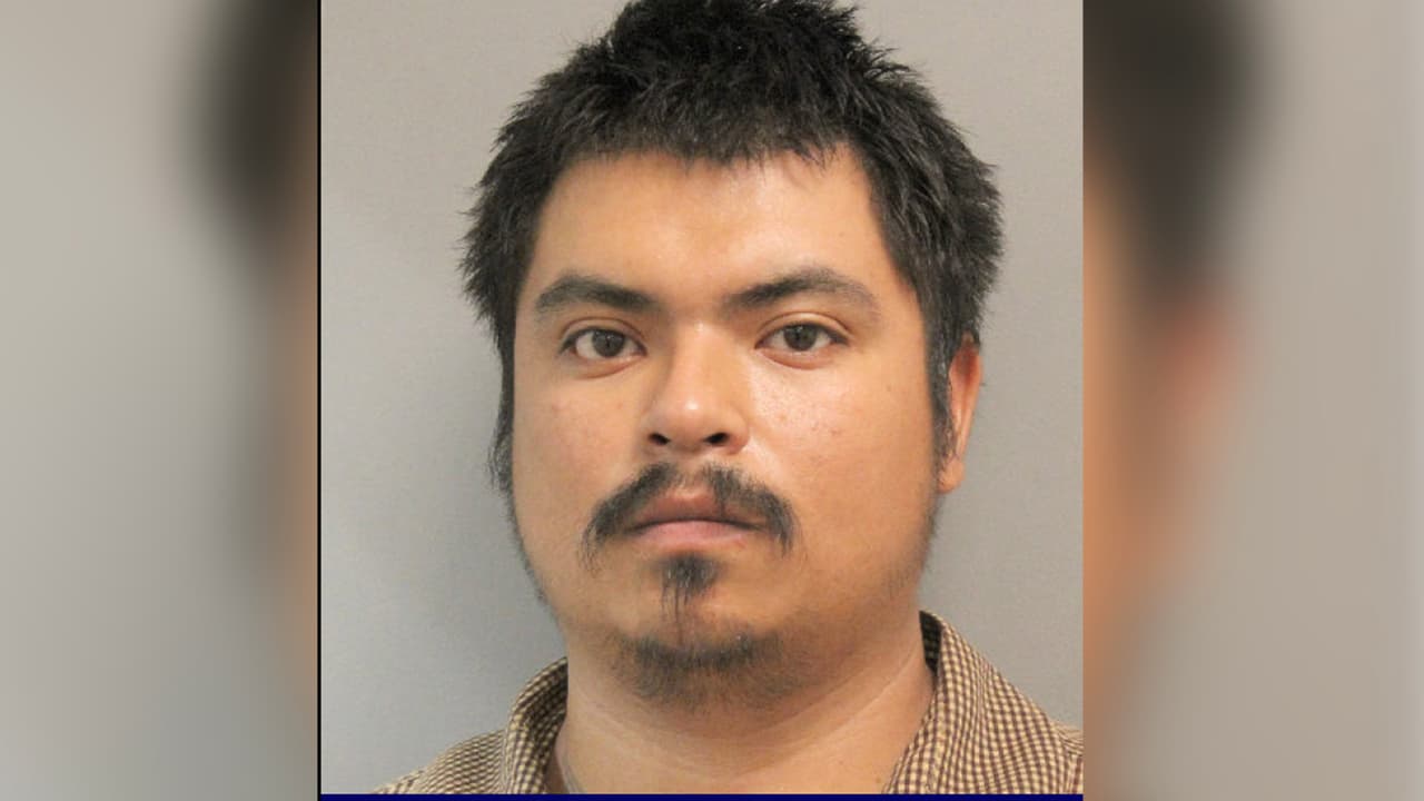 Pablo Antonio Bolaños, de 24 años, fue arrestado por manejar ebrio con cuatro niños de 1, 6, 9 y 12 años. Se le impuso una fianza de 5,000 dólares.