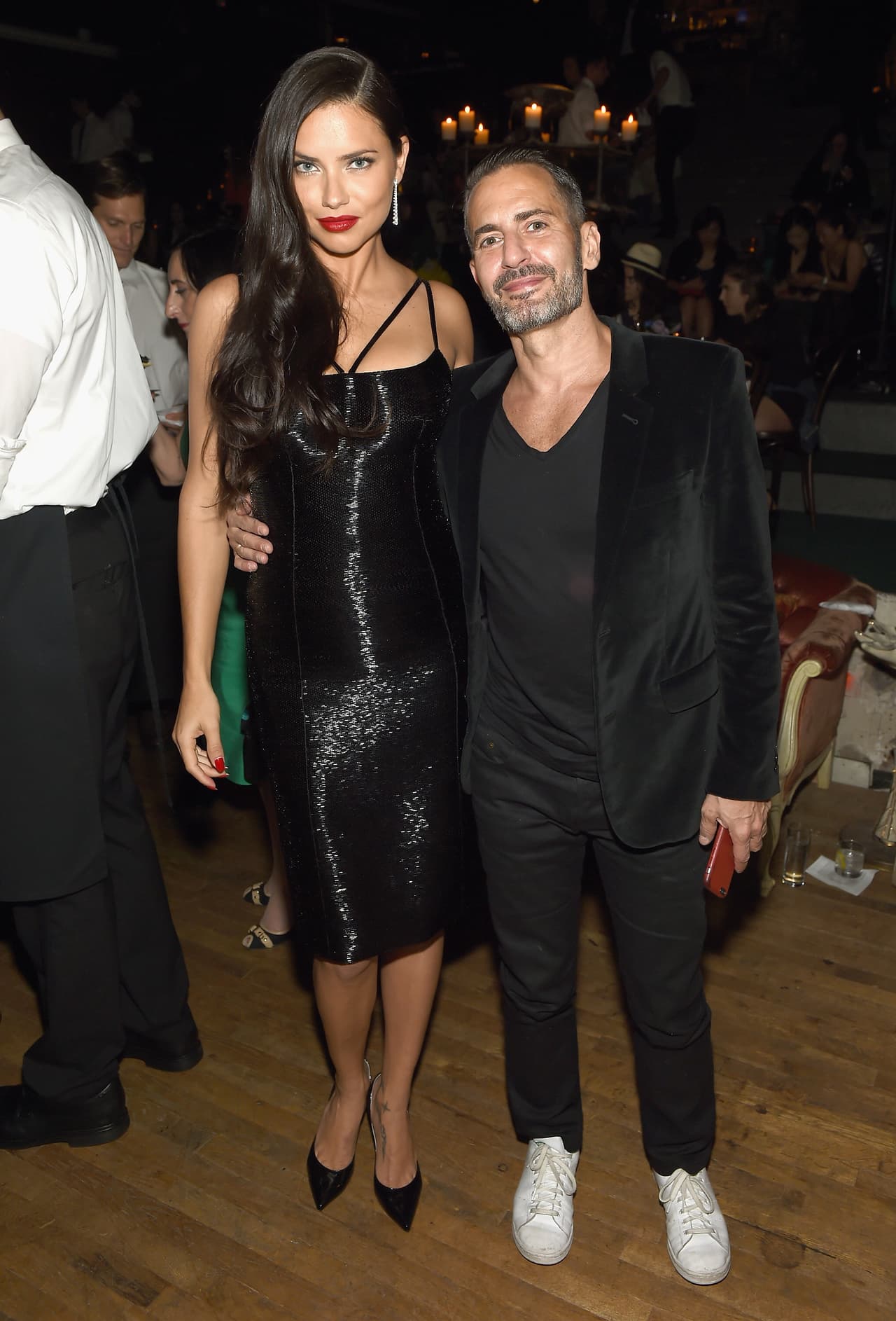 Adriana con el diseñador Marc Jacobs en 2015