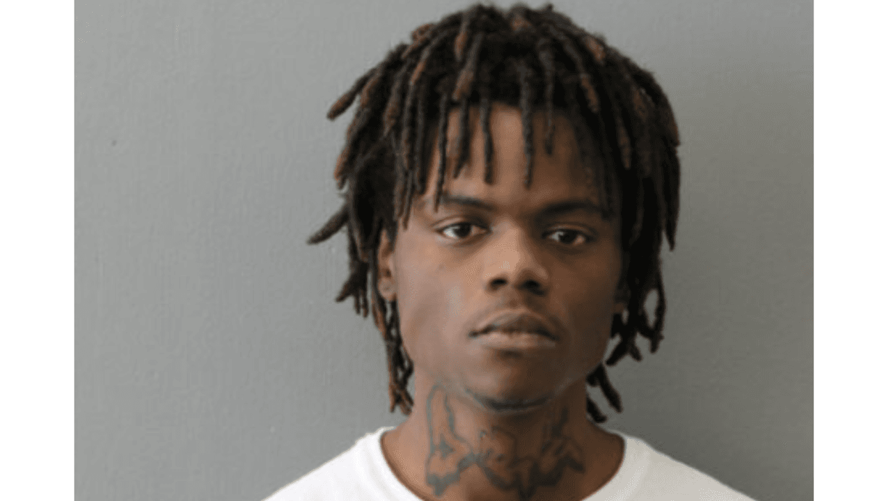 Donell Davis de 21 años fue arrestado después del accidente.