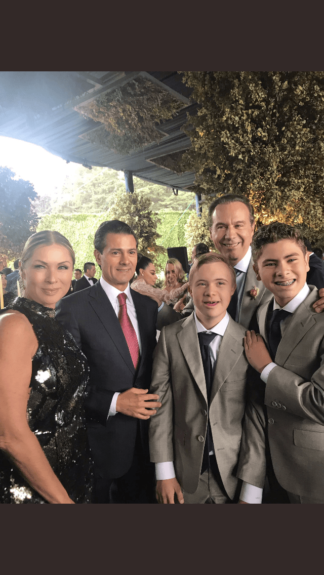 Juan Collado, Lety Calderón, sus hijos y el expresidente de México Enrique Peña Nieto.