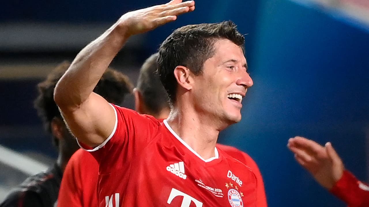 Robert Lewandowski considera que él merecería el balón de oro