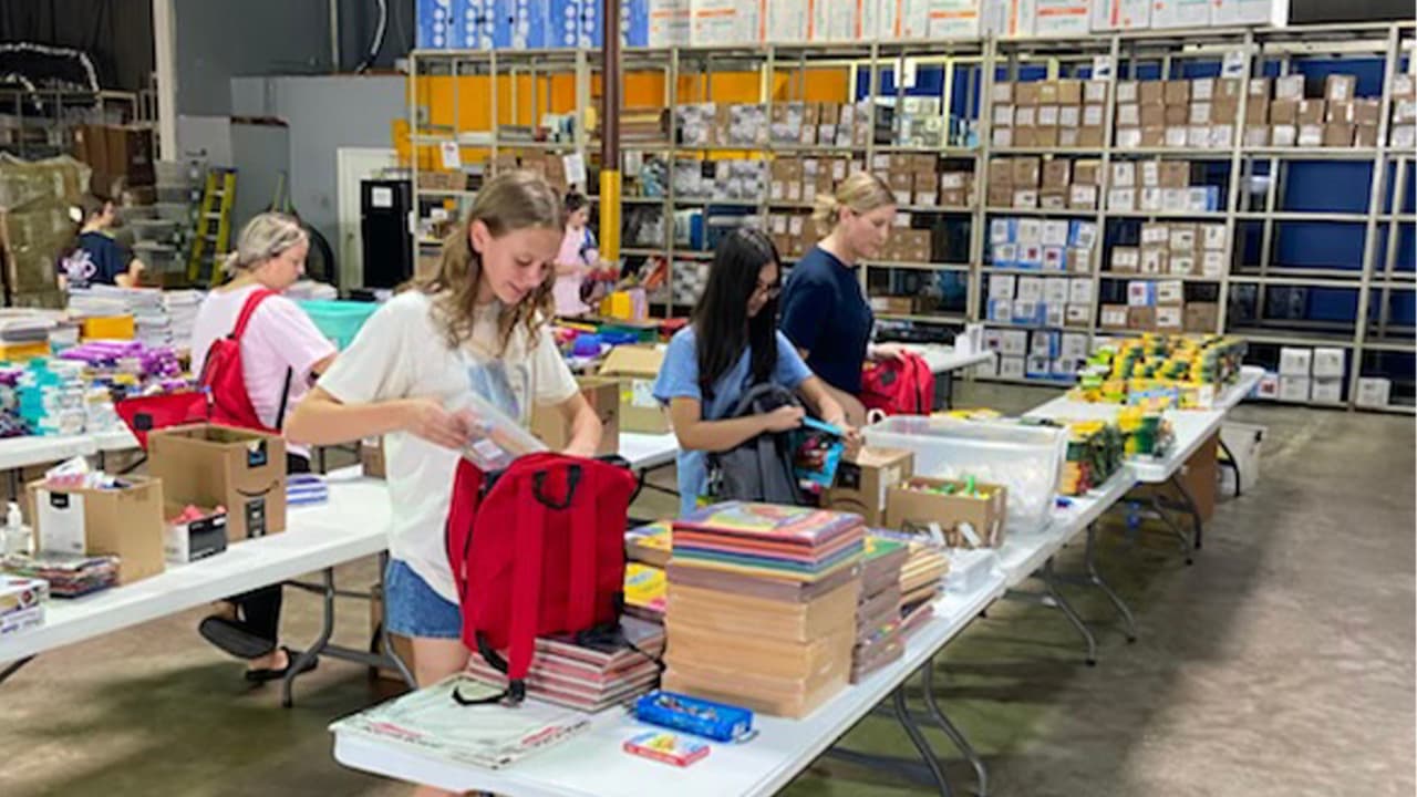El punto de reunión fue en una bodega localizada en el número 3572 E T C Jester Blvd, en el noroeste de Houston.