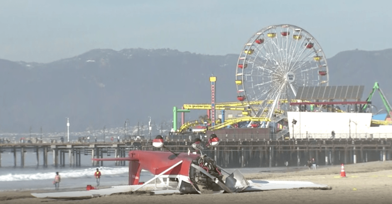 Exalcalde de Santa Mónica muere tras aterrizaje de emergencia de avioneta en la playa de su ciudad