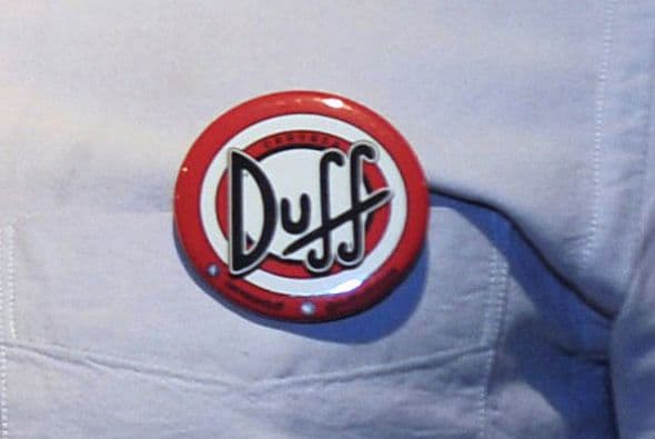 "Nosotros no estamos usurpando, plagiando, falsificando o aprovechándonos de su marca, simplemente porque ellos no la tienen en la realidad. Solo aparece en unos dibujos animados, en un mundo ficticio. Además, son marcas diferentes y nosotros en Colombia la registramos y producimos primero", concluyó Álvaro, de 31 años.