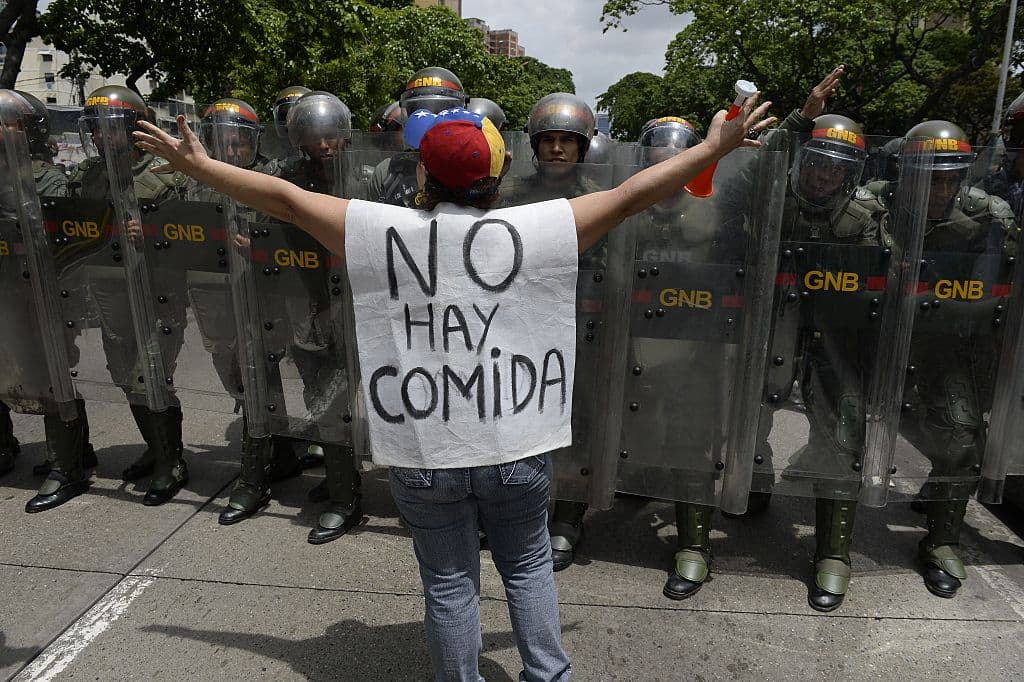 OEA llama al gobierno de Venezuela a reanudar el diálogo con la oposición en medio de la crisis política y económica