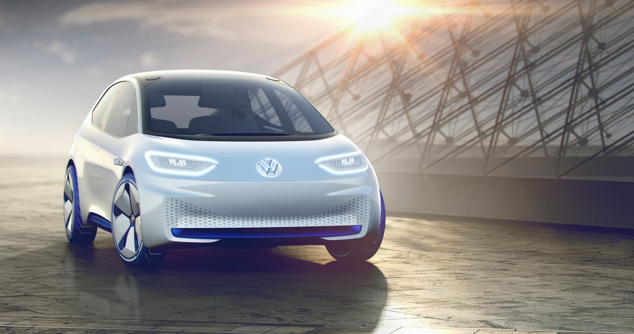 Es claro que el equipo de diseño del Volkswagen I.D. busco replicar el espíritu juguetón que le venía tan natural y le sirvió tan bien al Beetle, el cual supieron combinar bien con la necesidad de darle un aspecto inconfundiblemnete futurista.