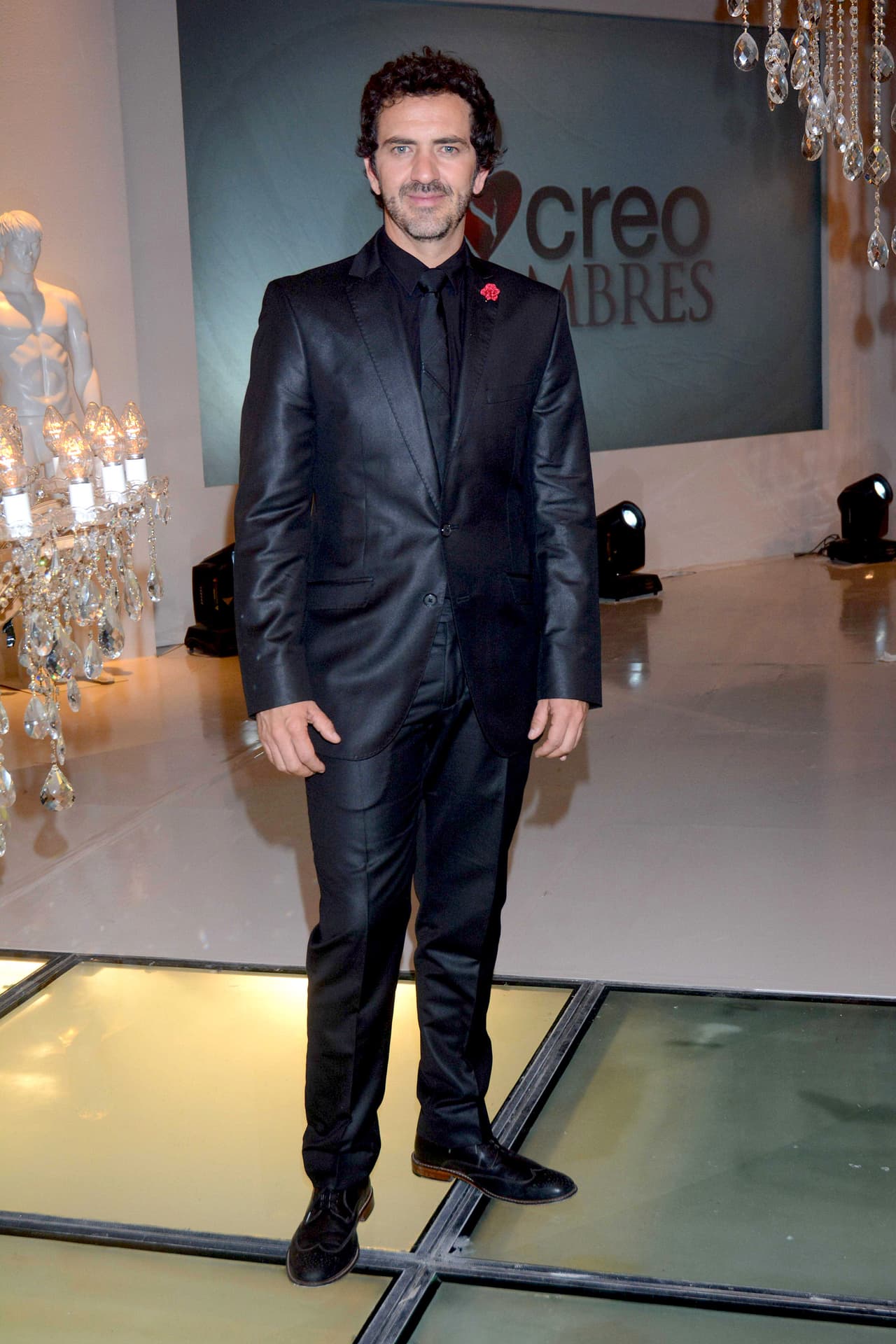 Y eso no es todo, también tiene estudios en danza clásica.