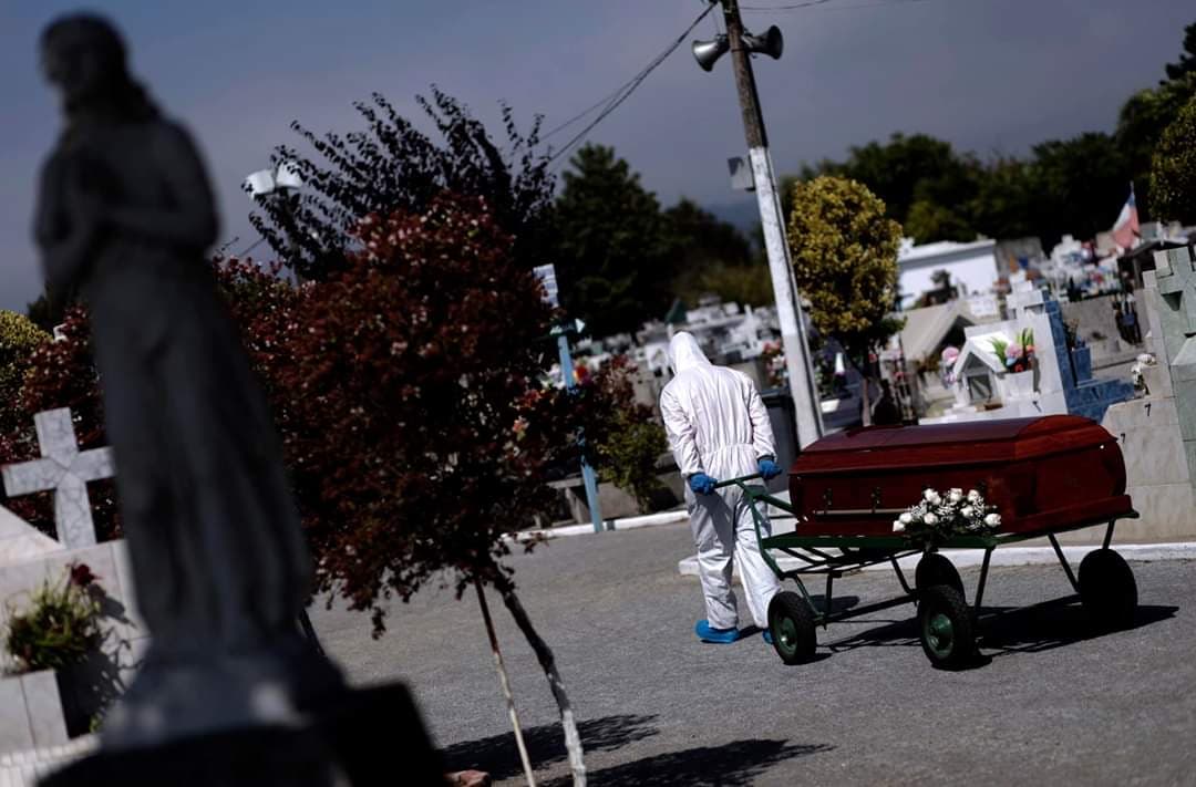 Funerarias en Chile comenzaron a ofrecer funerales por streaming 