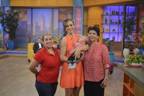 Poder ver a su mamá, ahora en su papel de abuelita, sin duda llena de dicha a Satcha.